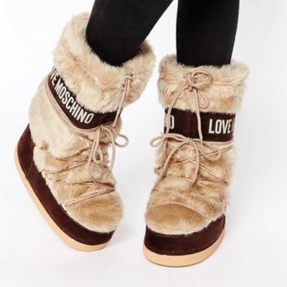 Love Moschino Yeti Moon Snow Boots w Fur